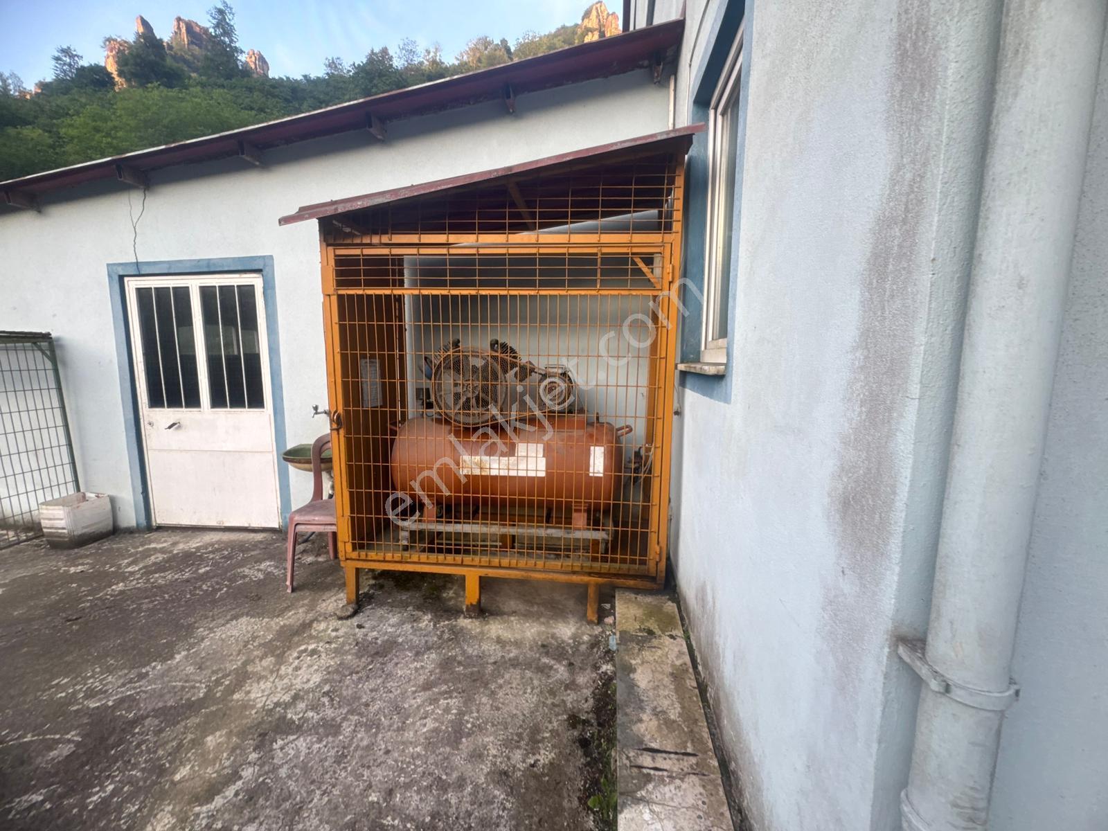 İnanç Emlaktan Giresun Sayca Köyü Manar Mevkiinde 1200 M2 Kiralık İmalathane - Görsel 5