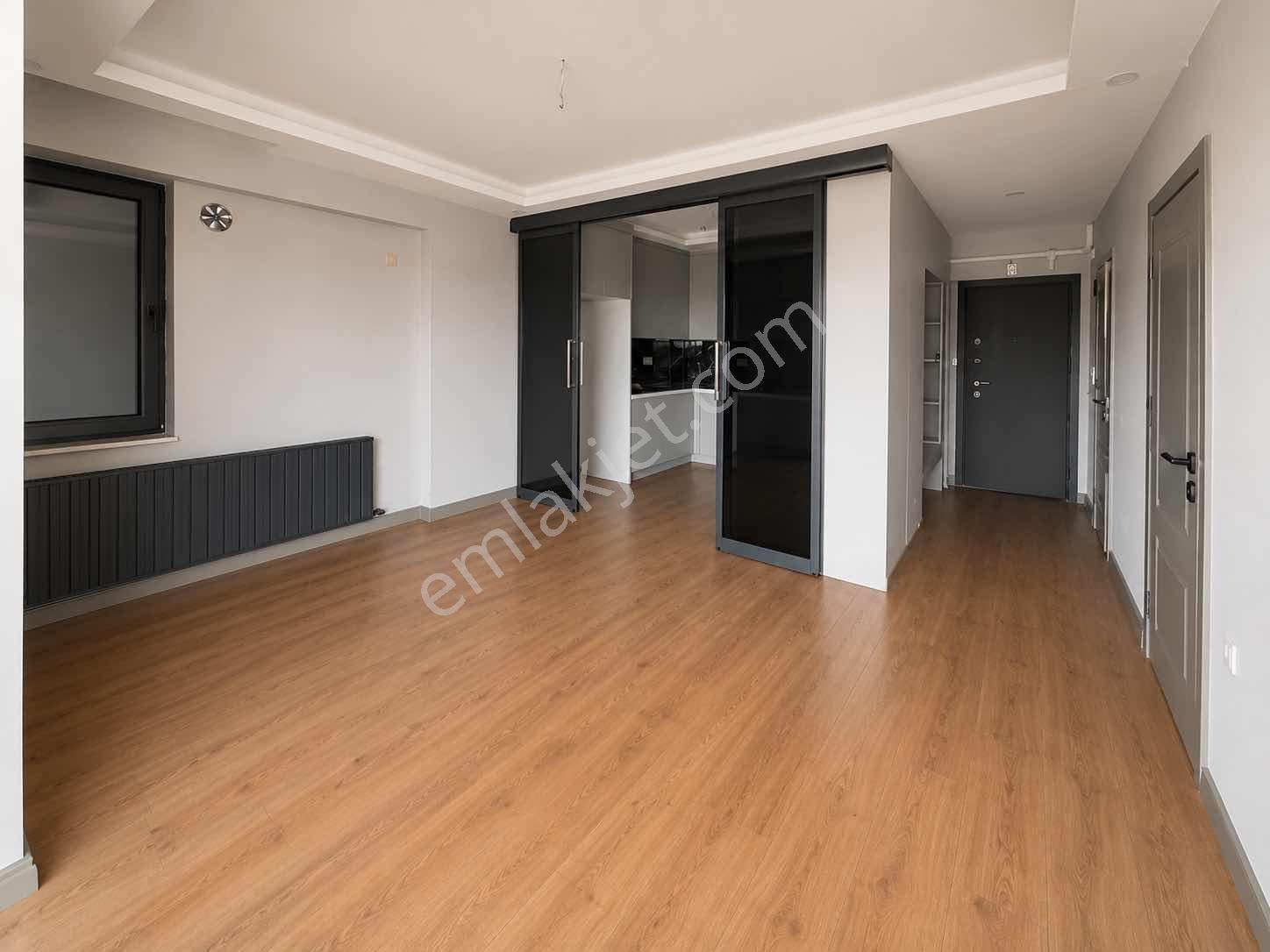 Deniz Manzaralı İçi Yapılı 1+1 Kiralık Daire - Görsel 2