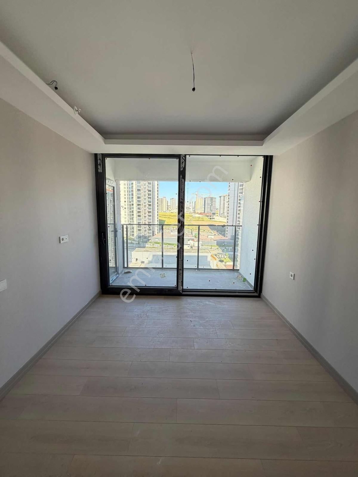 Polat Lıve'dan Norm Bulvar Da Oturuma Hazır Kiralık 1+1 Daire - Görsel 7