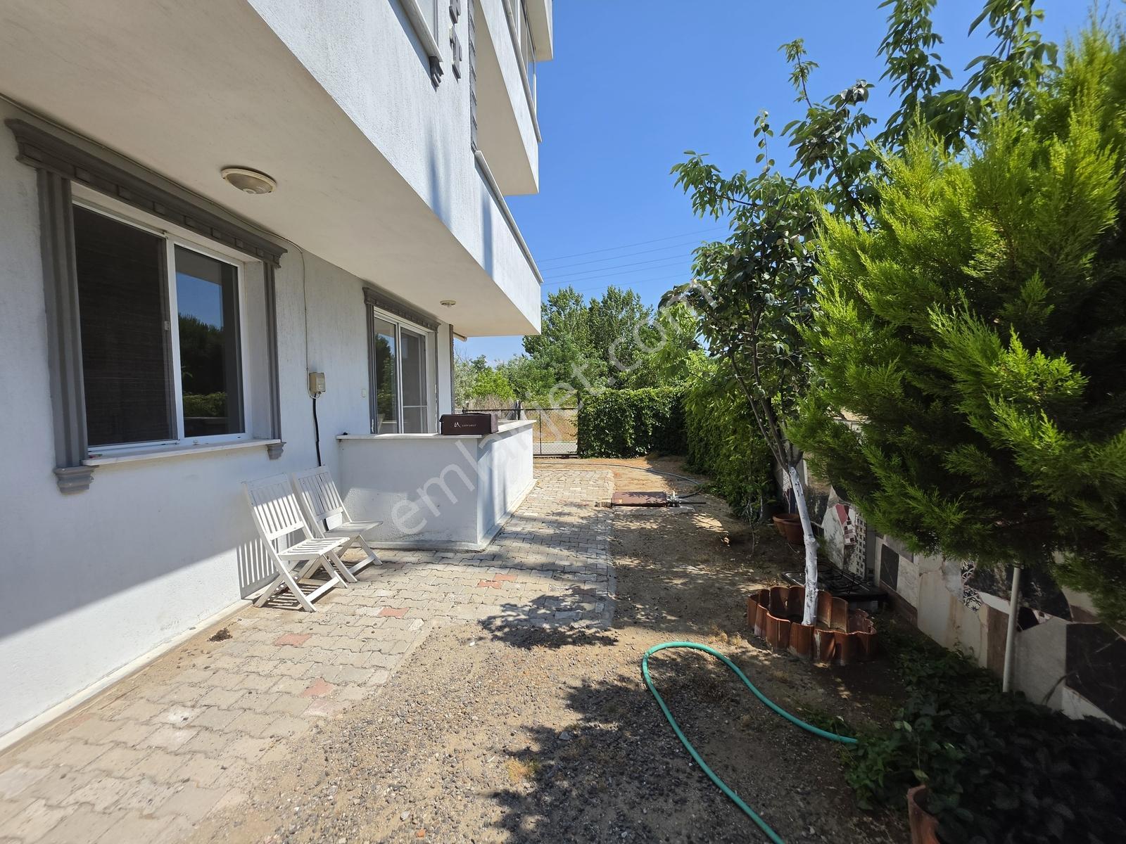 Altınova Merkezde Bahçe Katı 2+1 Kiralık Daire - Görsel 3