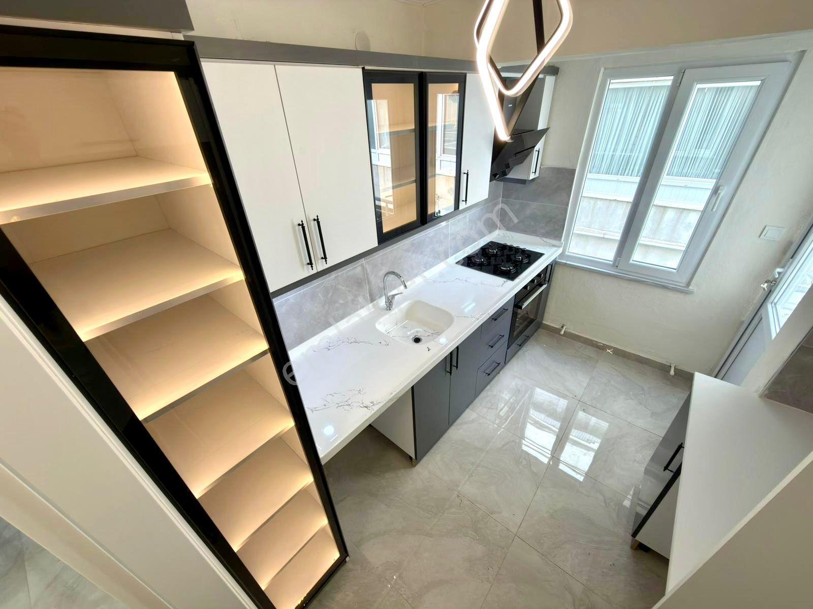 🏡 Referans'tan Akçay Merkez'de Ara Kat Full Yapılı 2 +1 Daire - Görsel 25