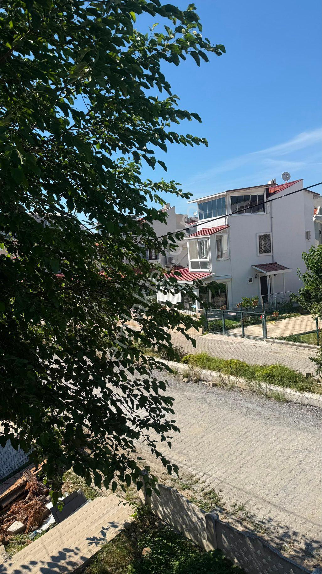 ✨ Davutlar’da Denize 150 Metre Geniş Bahçeli 3+1 Müstakil Villa - Görsel 32