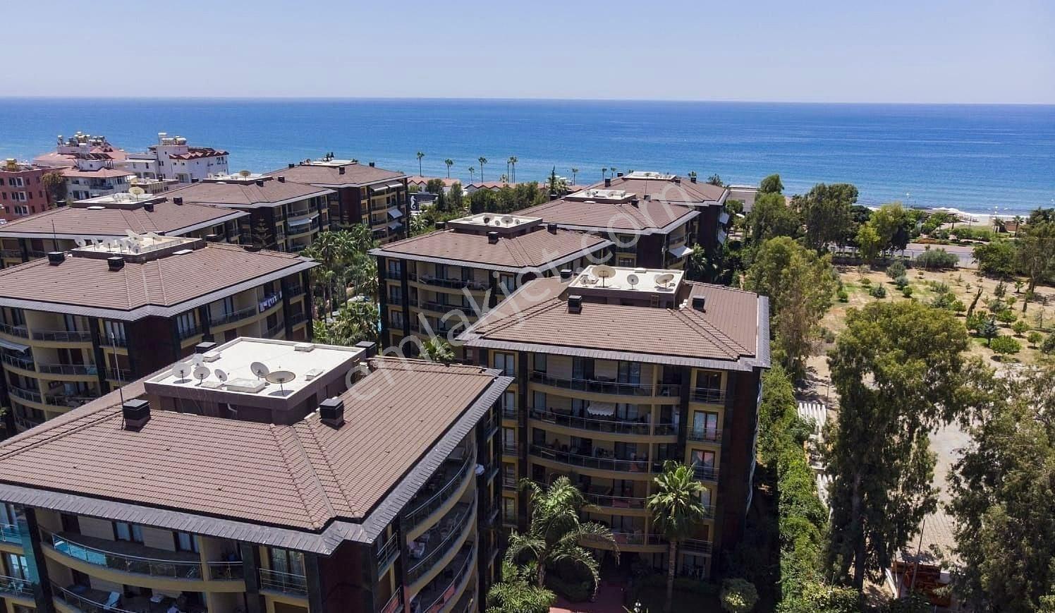 Alanya Oba'da Denize Sıfır Full Eşyalı 2+1 Satılık Daire