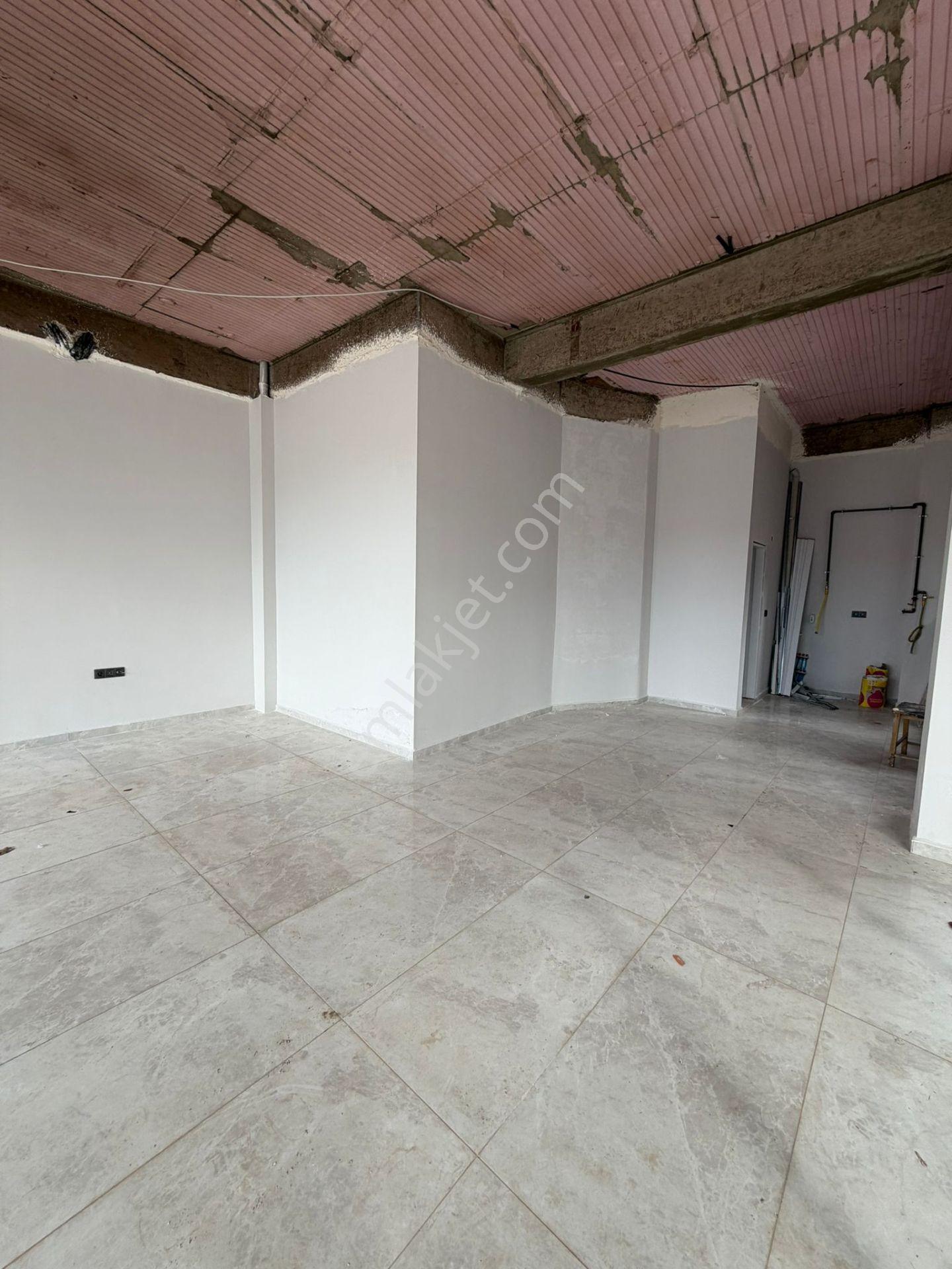 Cb King'den 1.gündoğan Mah.cengiz Topel Caddesi Kiralık Dükkan - Görsel 9
