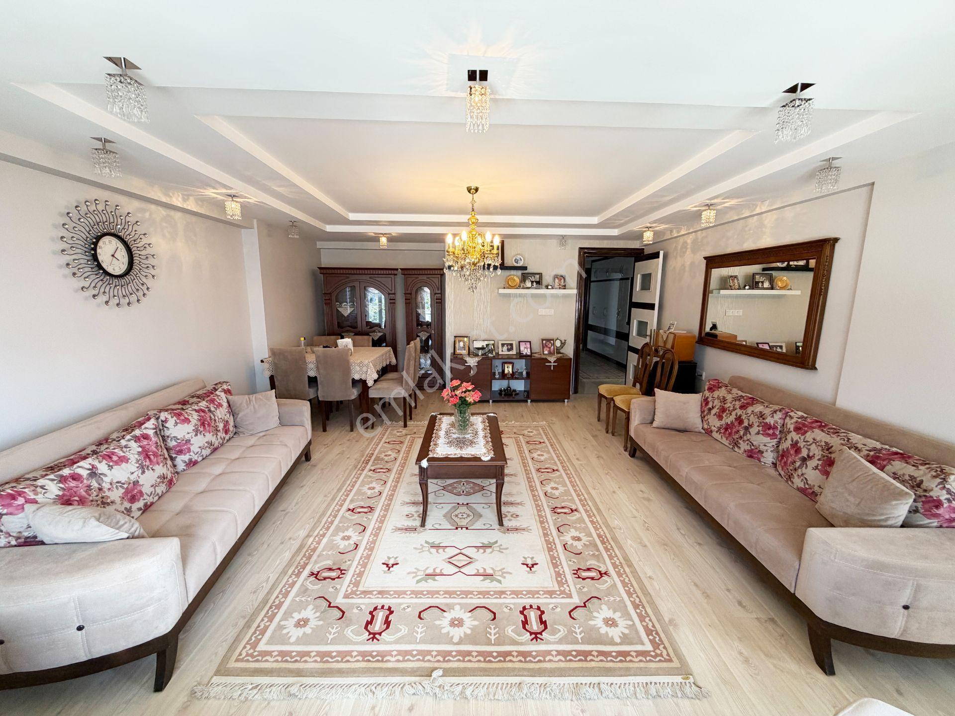 Kuşpınar'da Lüks Eşyalı 3+1 Arakat Kiralık Konsept Daire - Görsel 8