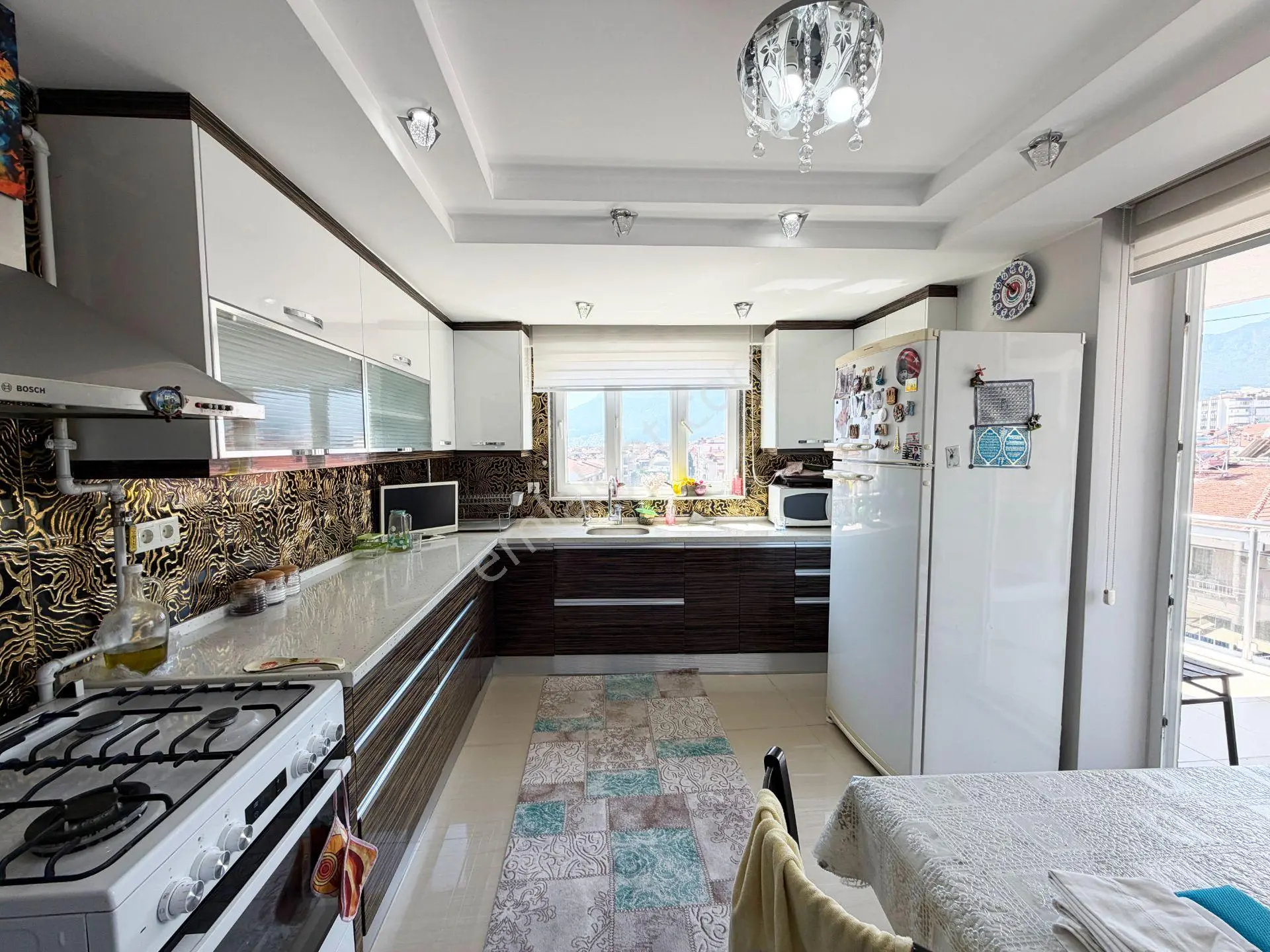 Kuşpınar'da Lüks Eşyalı 3+1 Arakat Kiralık Konsept Daire