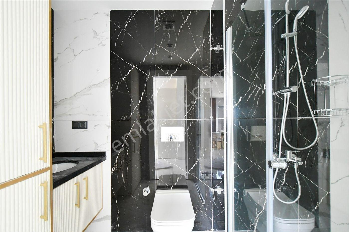 Alanya Oba’da Seçkin Bir Kompleks İçinde, Full Eşyalı Şık 2+1 Satılık Daire - Görsel 13