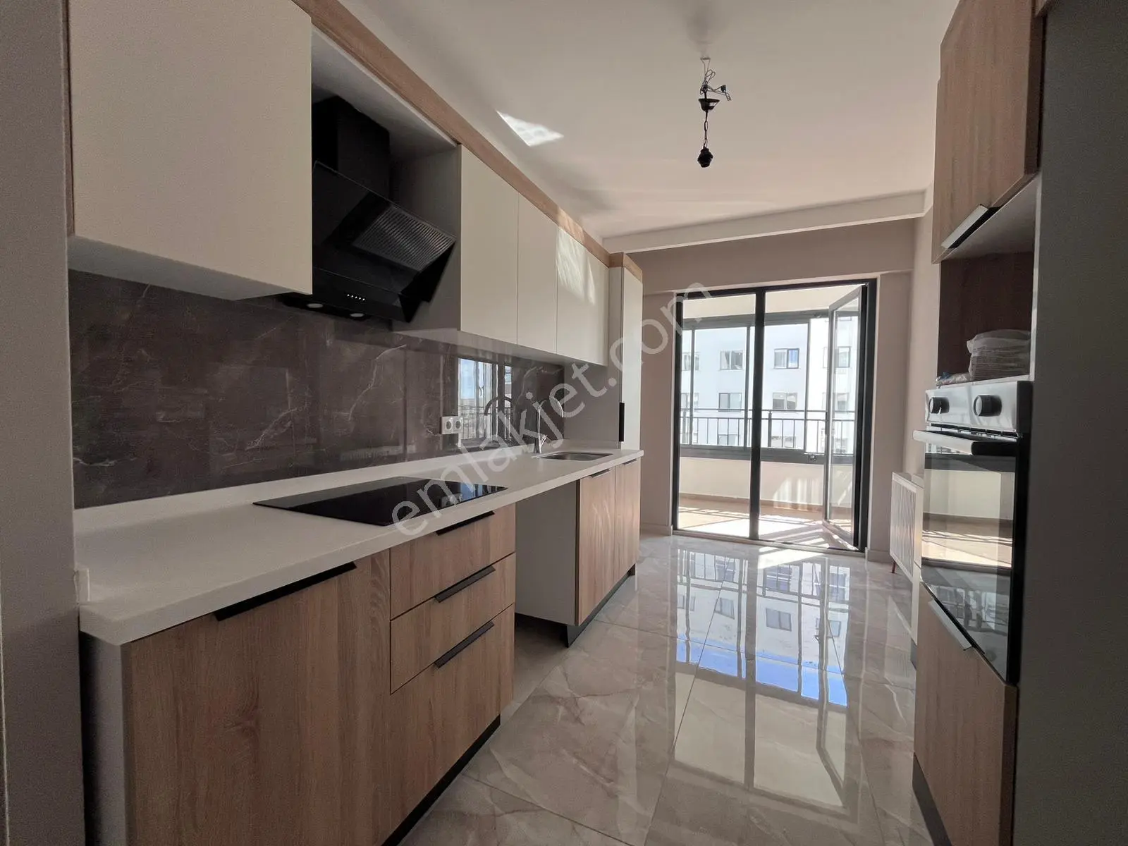 Ankara Kazanç'tan Ultra Lüks Saraycığın Gözdesi Asm 500 Evlerde Kiralık 2+1 Daire - Görsel 4