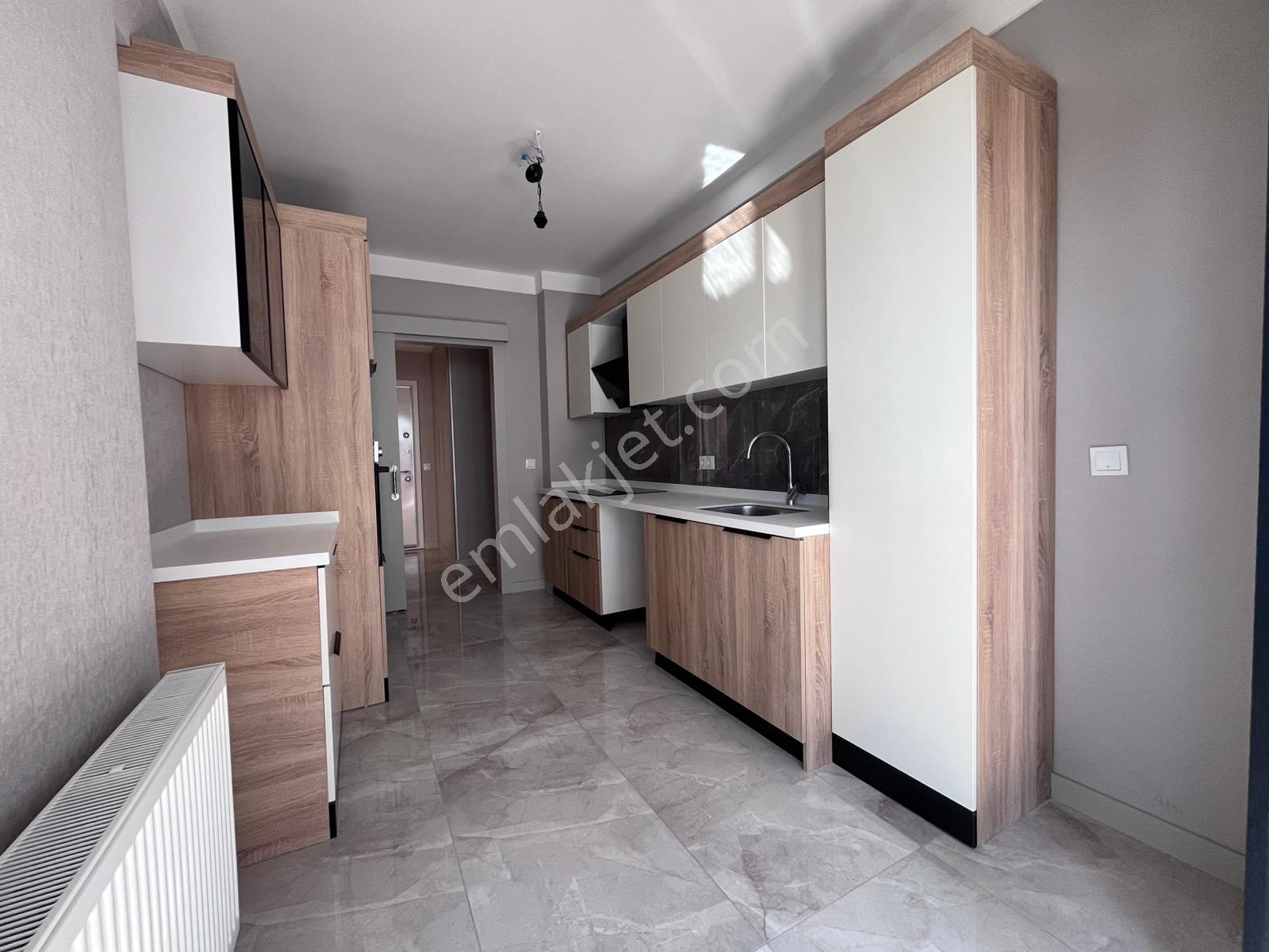 Ankara Kazanç'tan Ultra Lüks Saraycığın Gözdesi Asm 500 Evlerde Kiralık 2+1 Daire