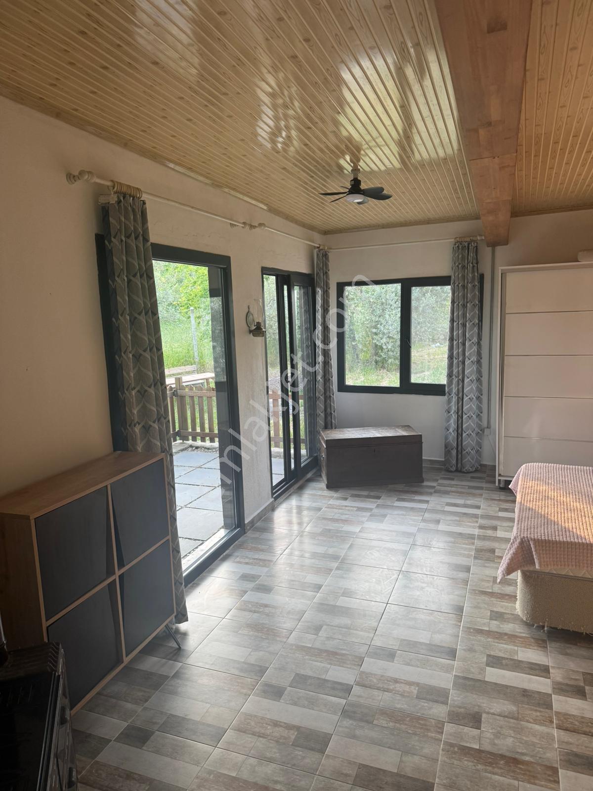 Karaburun İnecik Mahallesinde Kiralık 1+1 Full Eşyalı Daire - Görsel 17