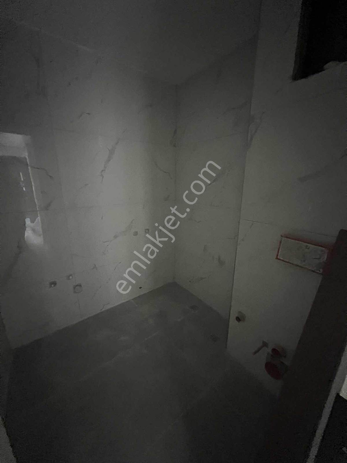 Taşoluk Caddesine Yakın 2+1 Sıfır Kullanışlı Ara Kat - Görsel 10