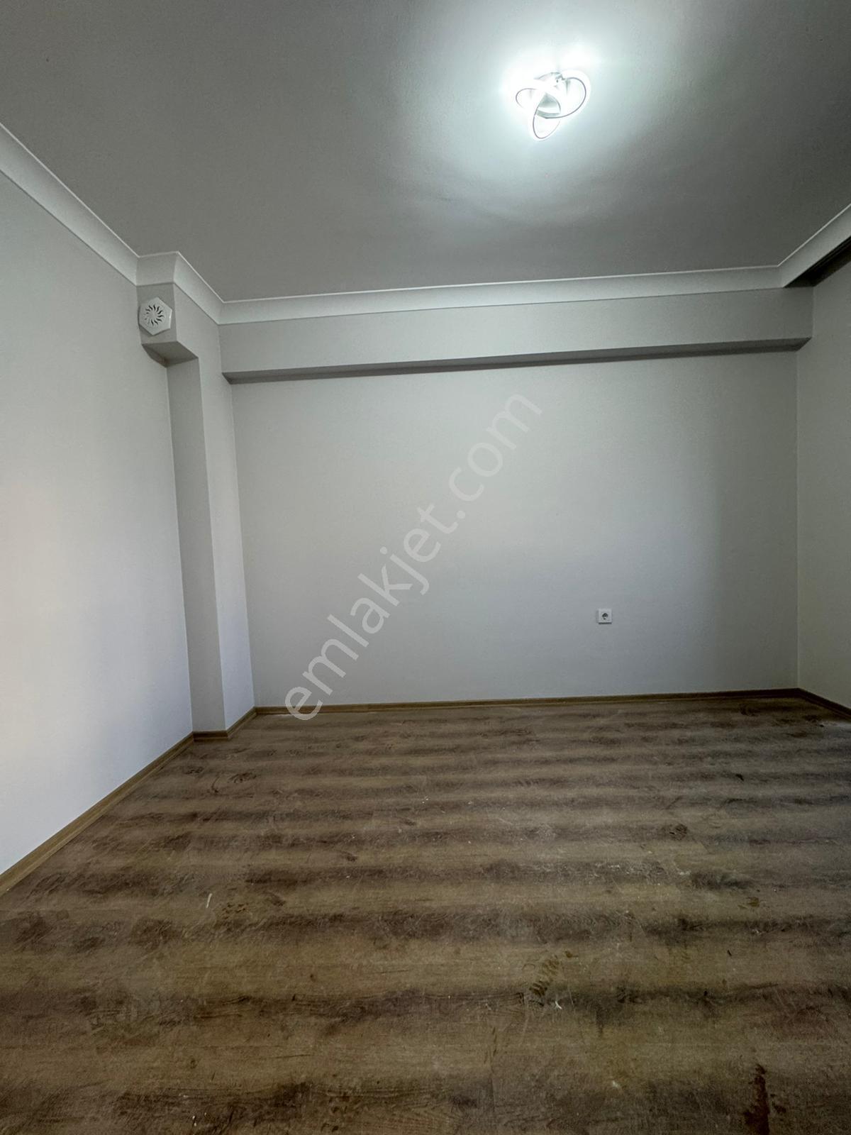 Bandırma Mavi Emlaktan Yeni Mahallede 1+1 Kiralık Daire - Görsel 21