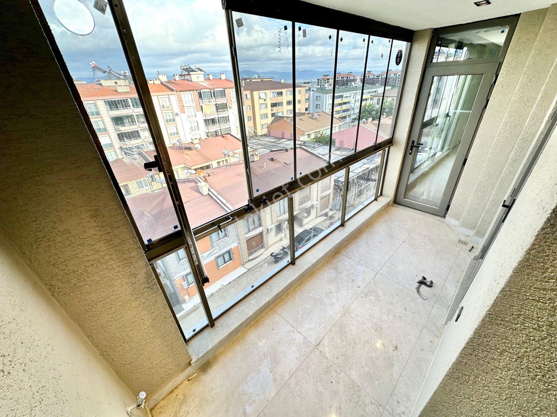꧁ay Emlaktan꧂ Cumhuriyette Ön Cephe Arakat Asansörlü Muhteşem Konumlu Satılık 3+1 Lüks Daire - Görsel 13