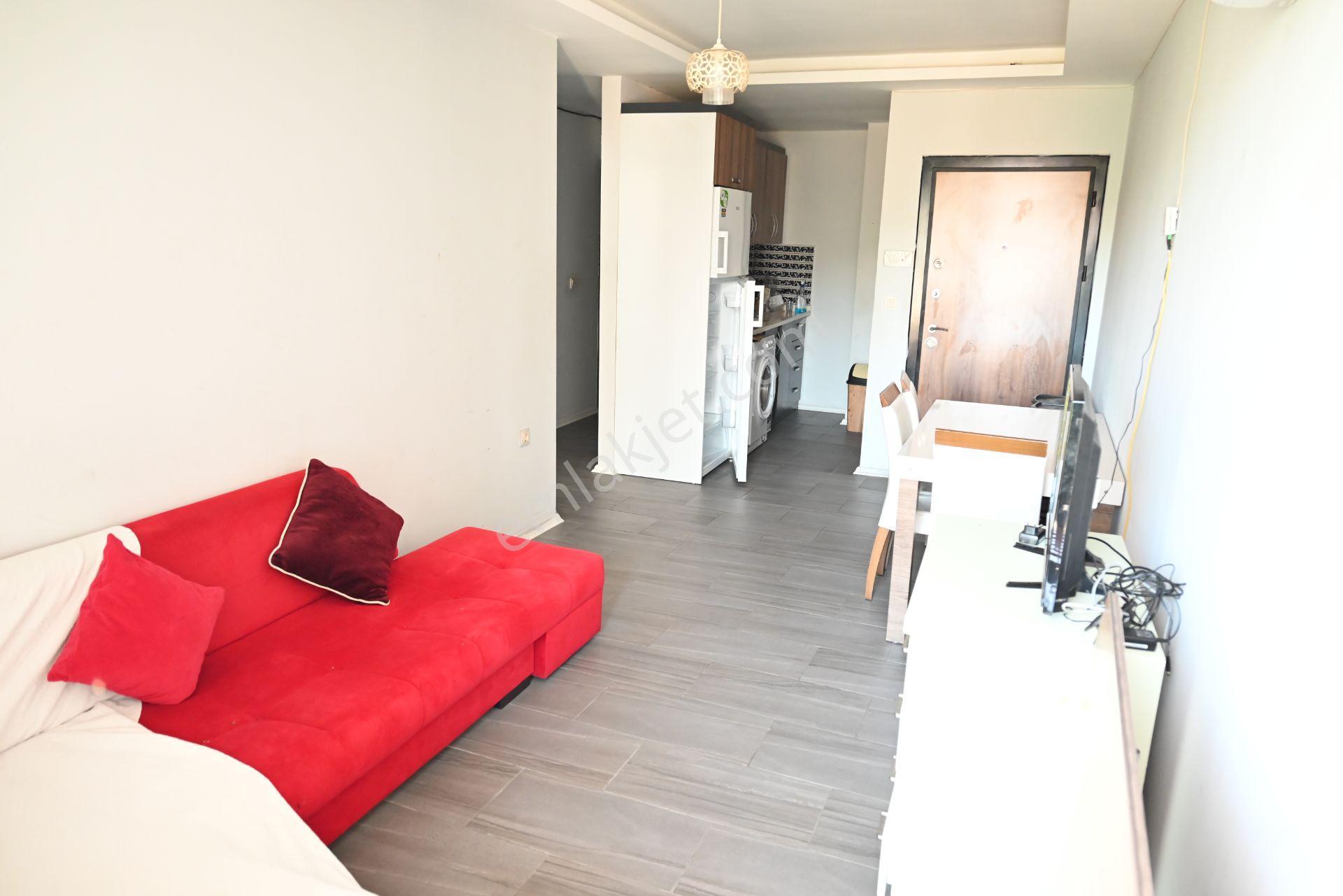 Üstünkent'ten Çiftlikköy'de Üniversite Yanı Eşyalı Kiralık 2+1
