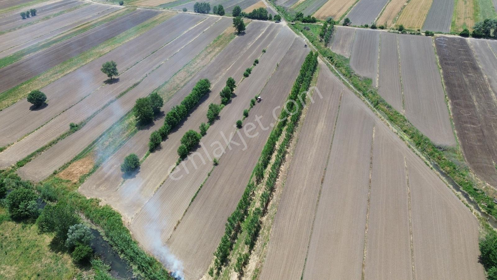 Söğütlü Mahallesinde Resmi Yolu Olan Yatırımın Merkezinde 5260m2 - Görsel 26