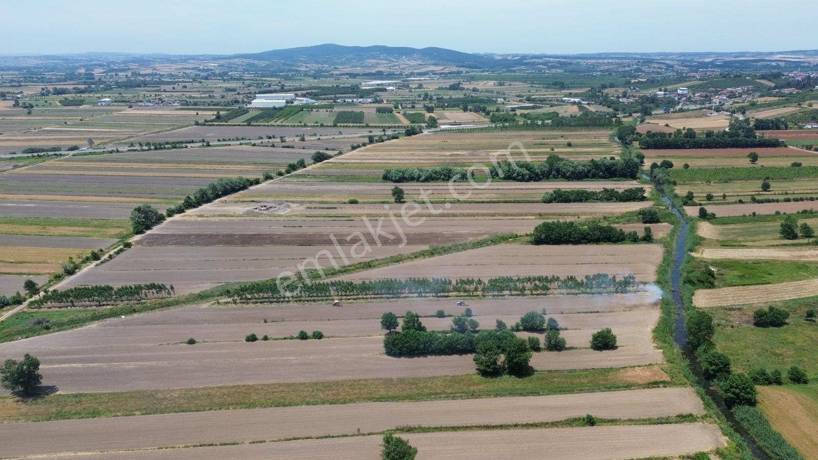 Söğütlü Mahallesinde Resmi Yolu Olan Yatırımın Merkezinde 5260m2 - Görsel 10