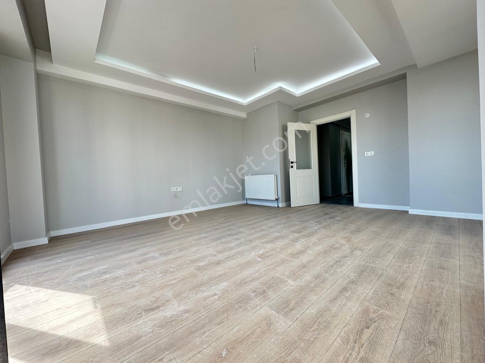 Sahrayıcedit'te Sıfır Geniş M2 Balkonlu,ebeveynli,kombili - Görsel 7