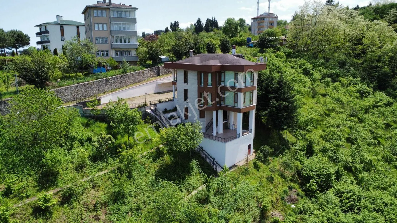Trabzon'da Satılık Tripleks Villa - Görsel 3