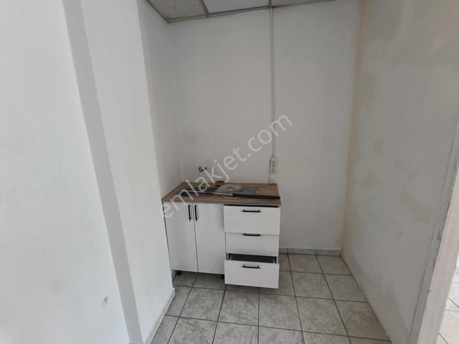 Gebze Marmaraya Yakın Kiralık Dükkan 4yol Ağzında Cadde Üzerinde - Görsel 5