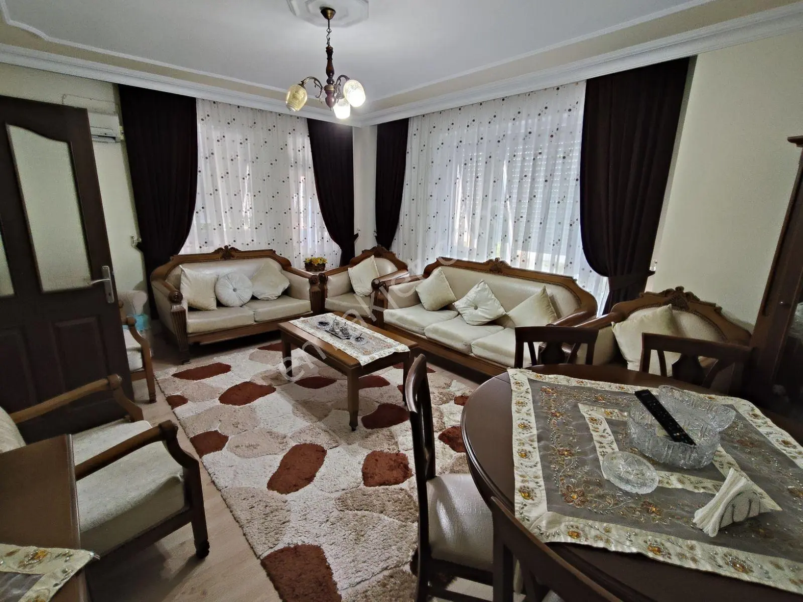 Ahatlı'da Satılık Geniş 2+1 Daire