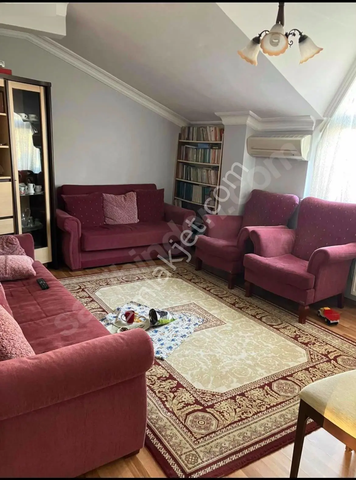 Bahcelievler Kocasinanda Tadilatlı 2 Ye Ayrılmış Satılık Dublex - Görsel 4