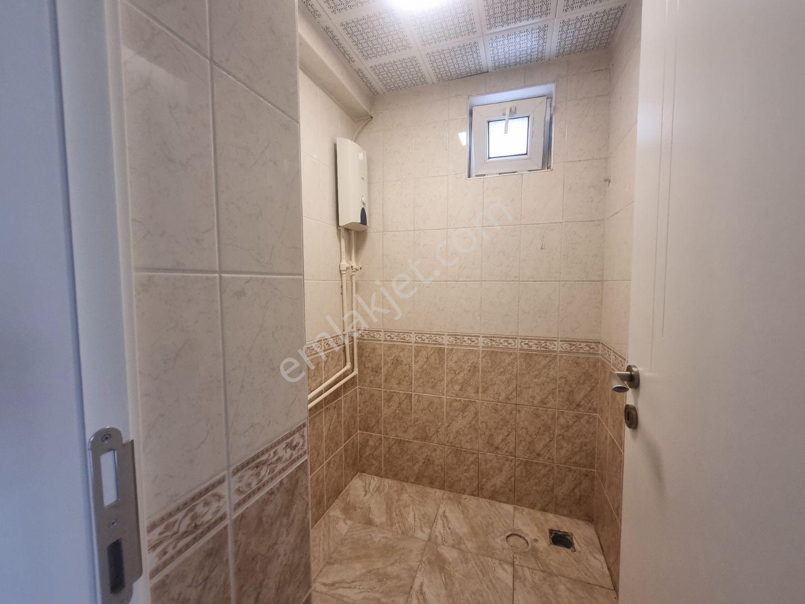 Havuzlu, Site İçinde, Doğalgaz Kombili, Full Tadilatlı 3+1 - Görsel 32