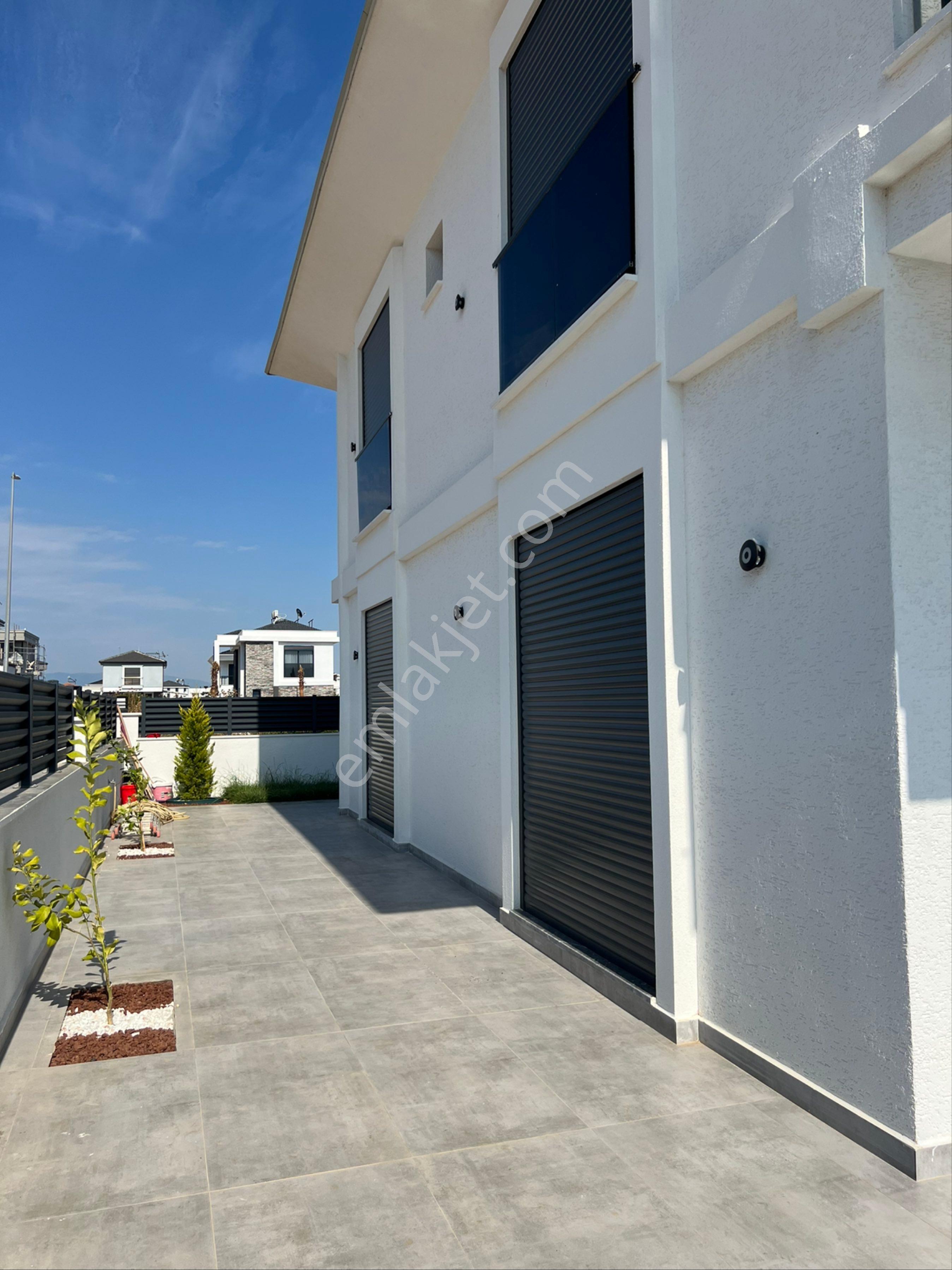 Satılık Ayrı Mutfak Tam Müstakil Lüks Villa - Görsel 5