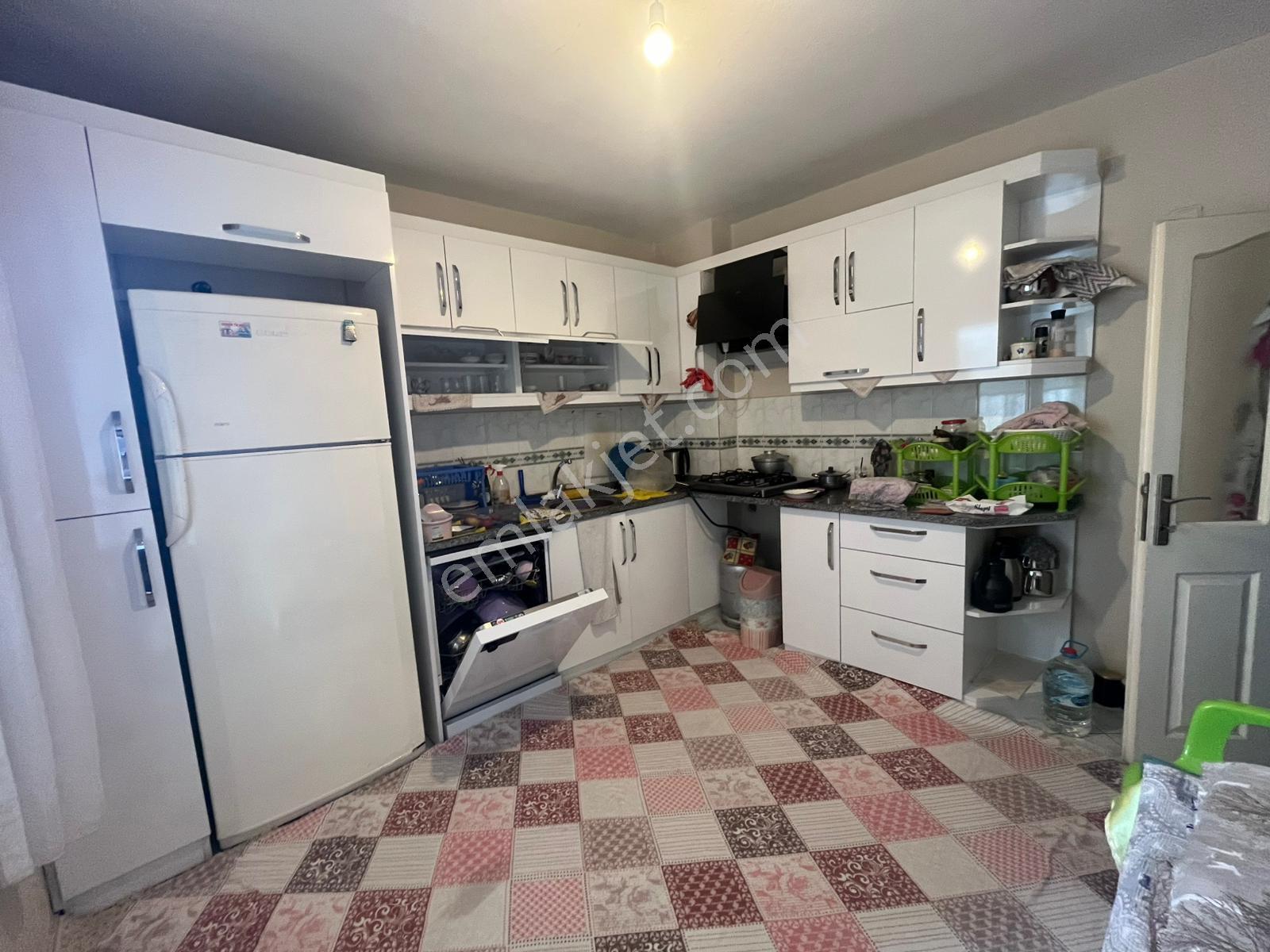 🏡 Salihli Erdem Emlak’tan Cumhuriyet Mahallesi’nde Satılık Ferah 3+1 Daire! 🏡 - Görsel 5