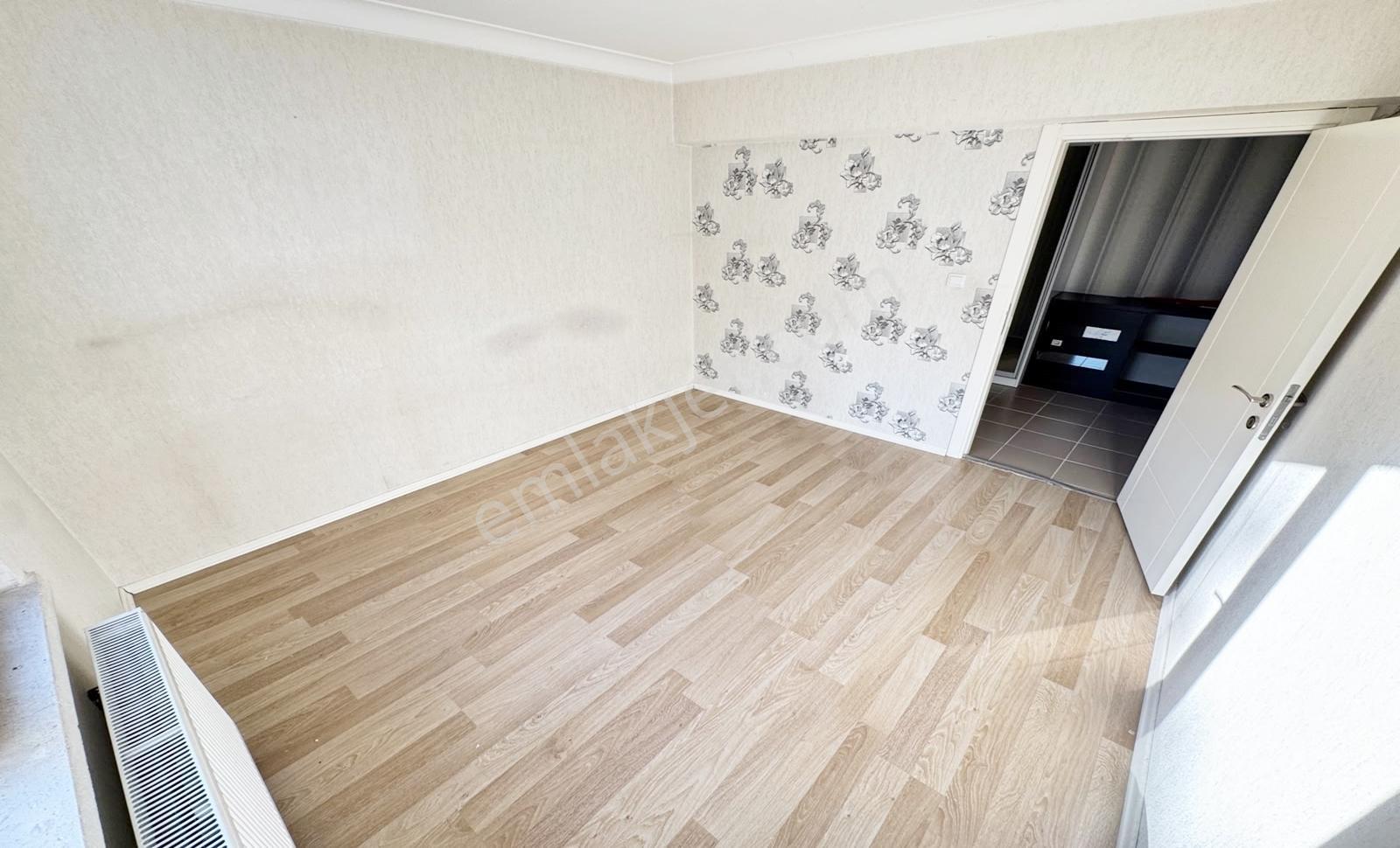 Kuşcağız'da Ara Kat Ön Cephe 140 M² Ebeveyn Banyolu 3+1 Daire - Görsel 12