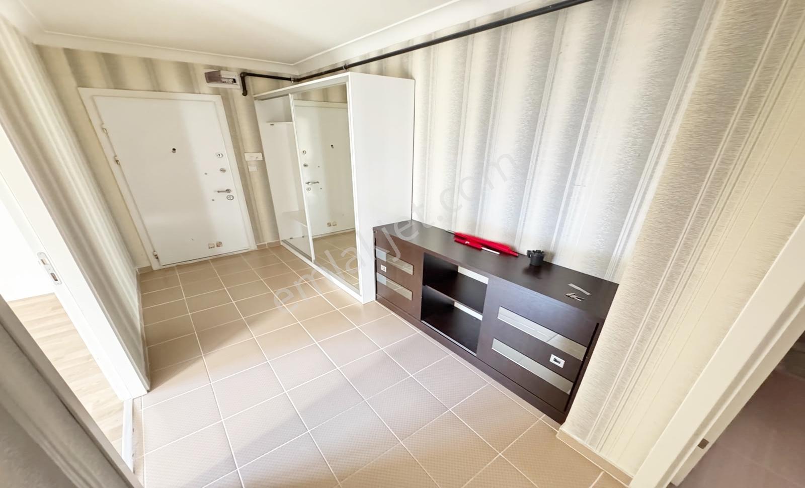 Kuşcağız'da Ara Kat Ön Cephe 140 M² Ebeveyn Banyolu 3+1 Daire - Görsel 30