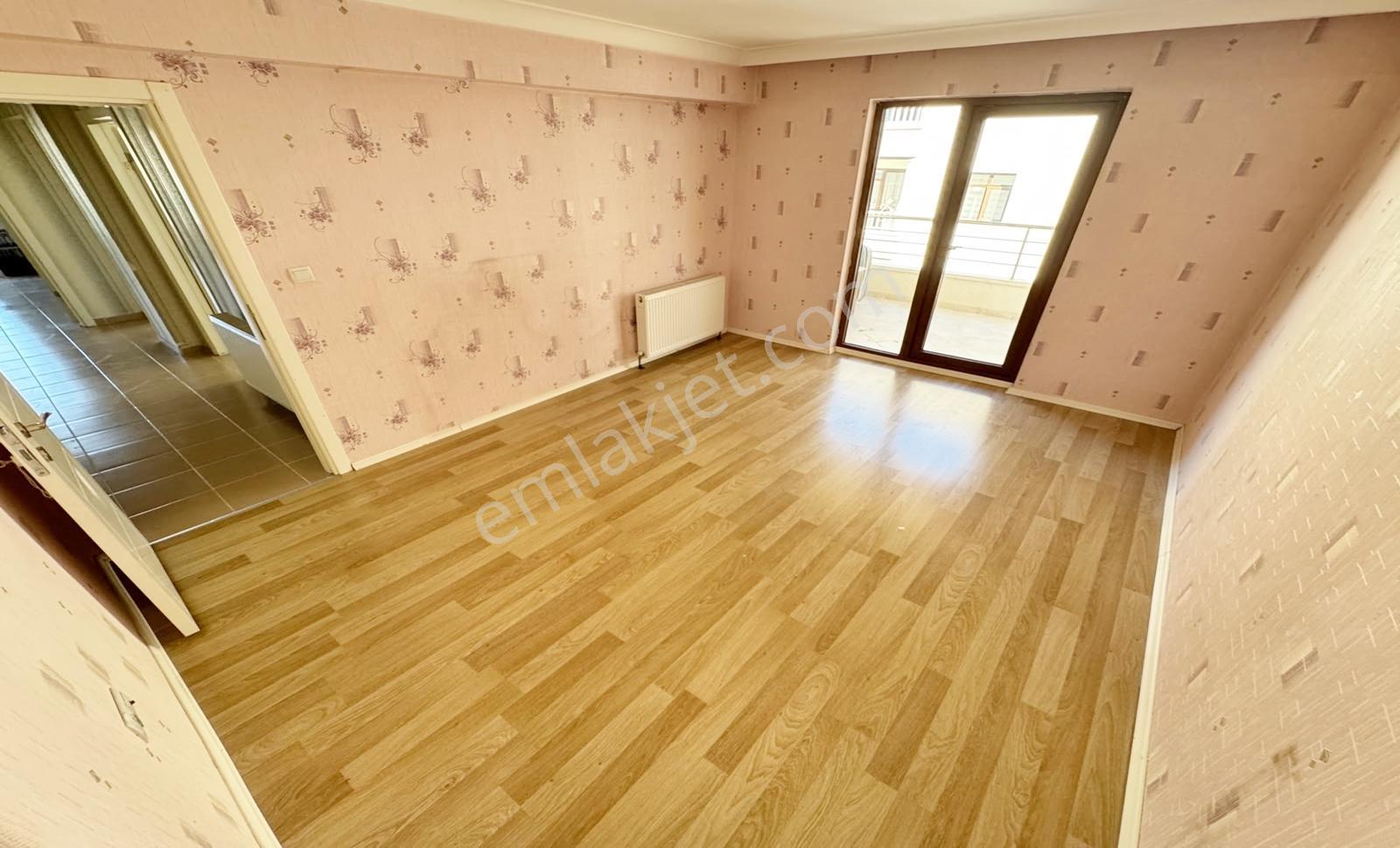 Kuşcağız'da Ara Kat Ön Cephe 140 M² Ebeveyn Banyolu 3+1 Daire - Görsel 14