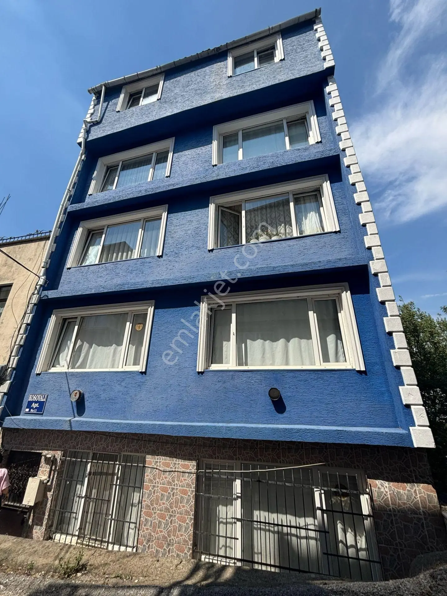 Teferrüç'te Yüksek Kira Getirili Satılık 6 Katlı Apartman!