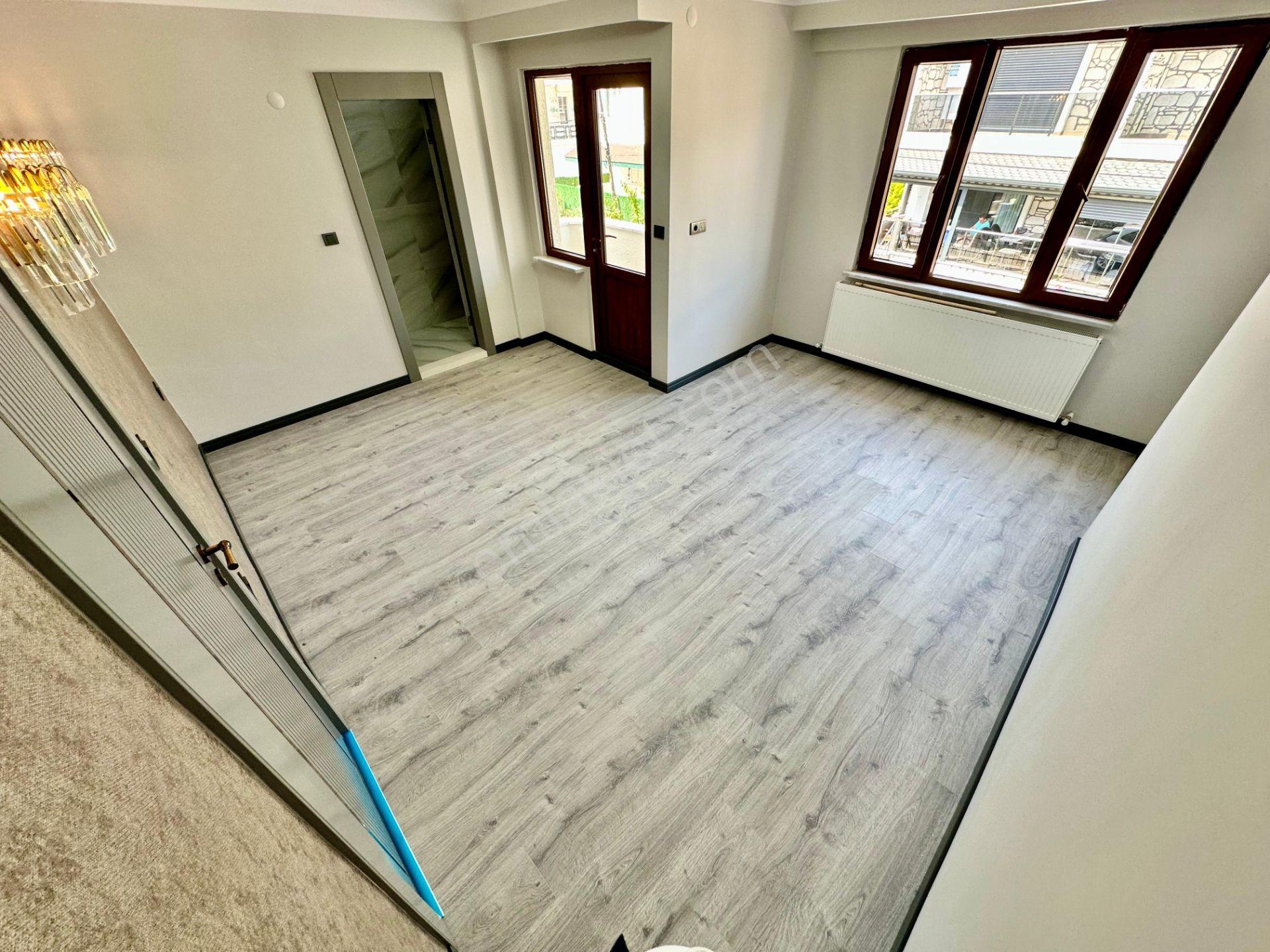 ꧁ay Emlaktan꧂akçay'da Askeri Kamp Yakını Denize 50 Mt Şömineli Satılık 3+1 Müstakil Villa - Görsel 12
