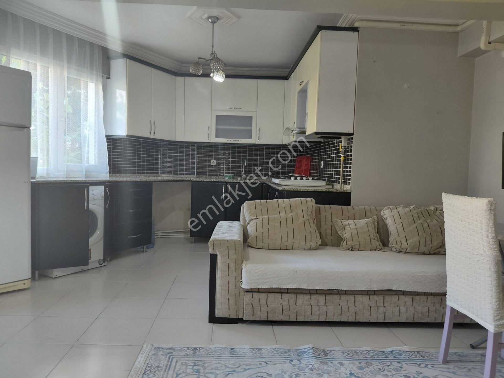 Ecf Emlak'tan 2+1 Eşyalı Kiralık Daire Mithatpaşa Mah. - Görsel 10