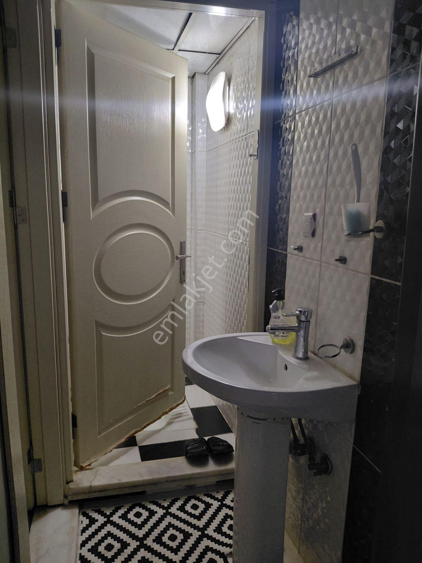 Ecf Emlak'tan 2+1 Eşyalı Kiralık Daire Mithatpaşa Mah. - Görsel 12