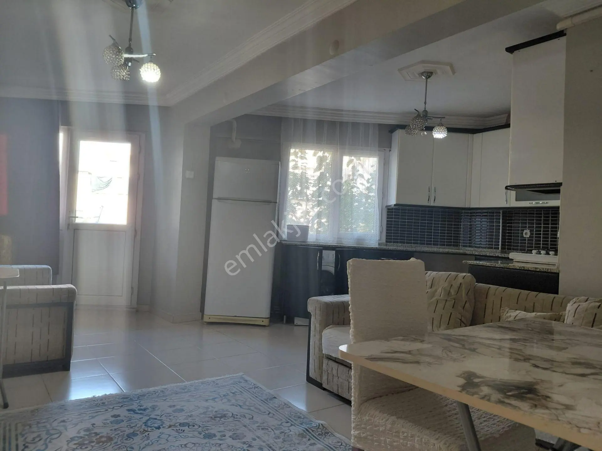 Ecf Emlak'tan 2+1 Eşyalı Kiralık Daire Mithatpaşa Mah. - Görsel 3