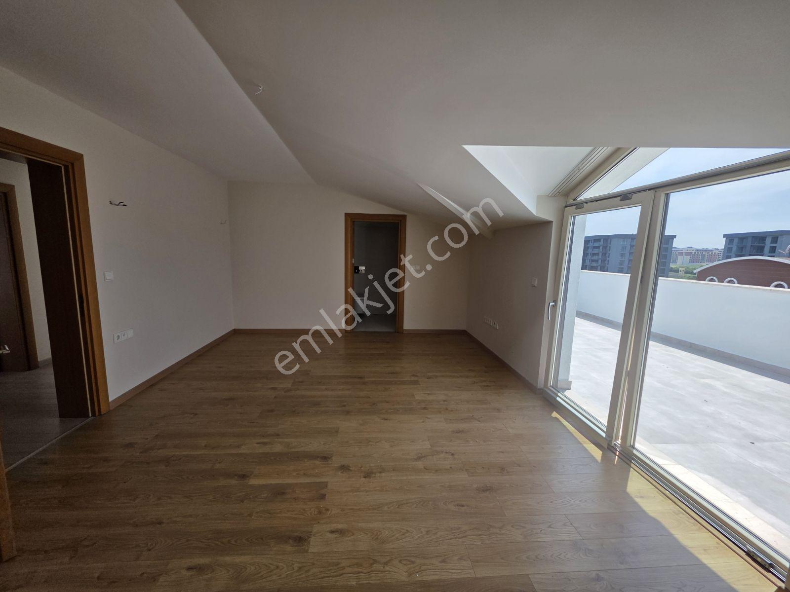 Balat Teras Evler Kiralık 5+1 Dubleks Daire - Görsel 25