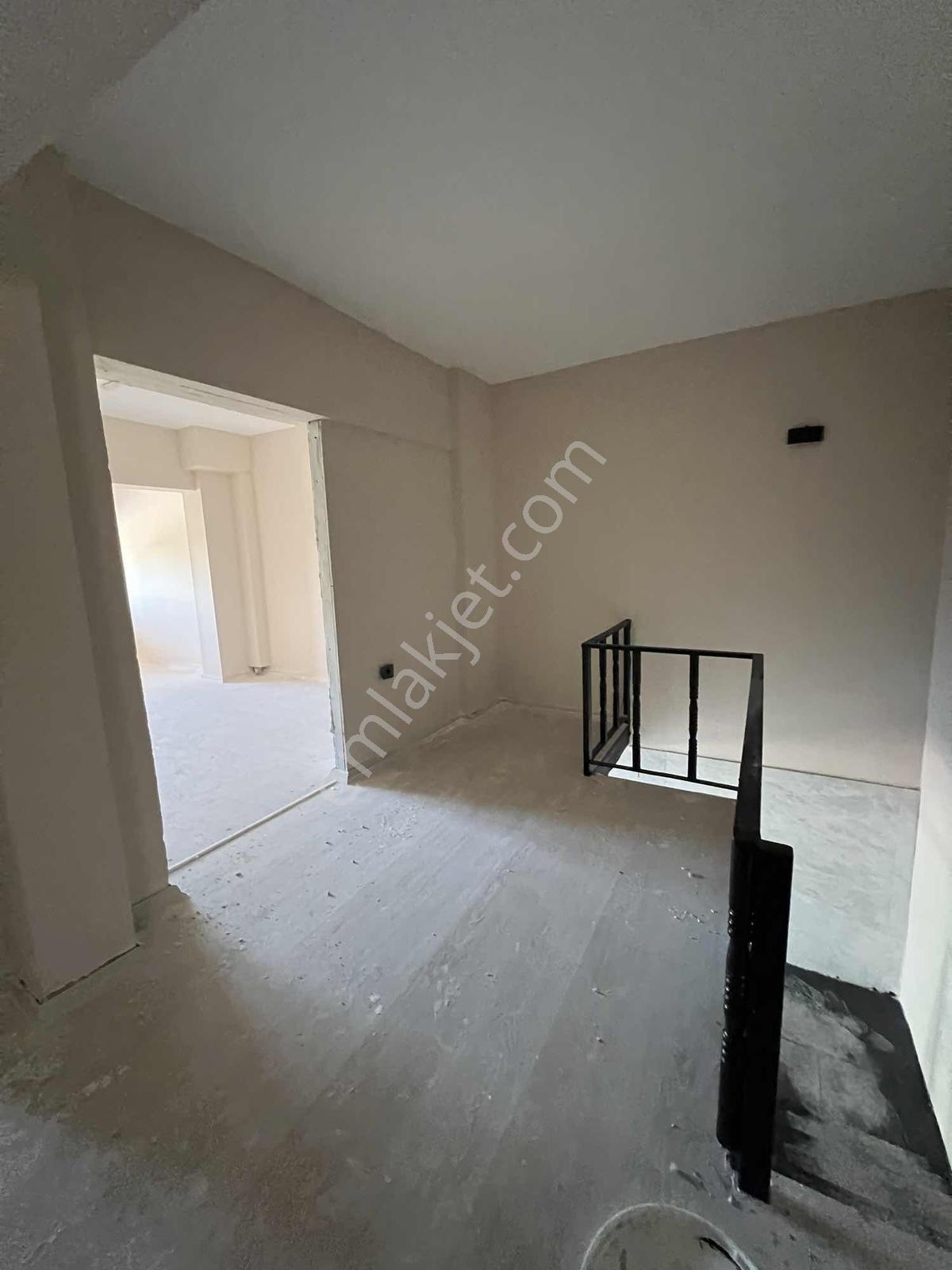Bergama'nın En İşlek Noktalarından Birinde Kiralık Dükkan - Görsel 27