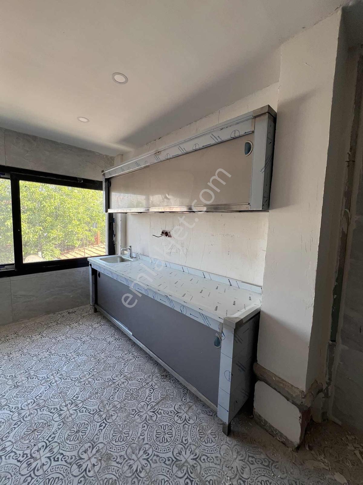 Bergama'nın En İşlek Noktalarından Birinde Kiralık Dükkan - Görsel 8