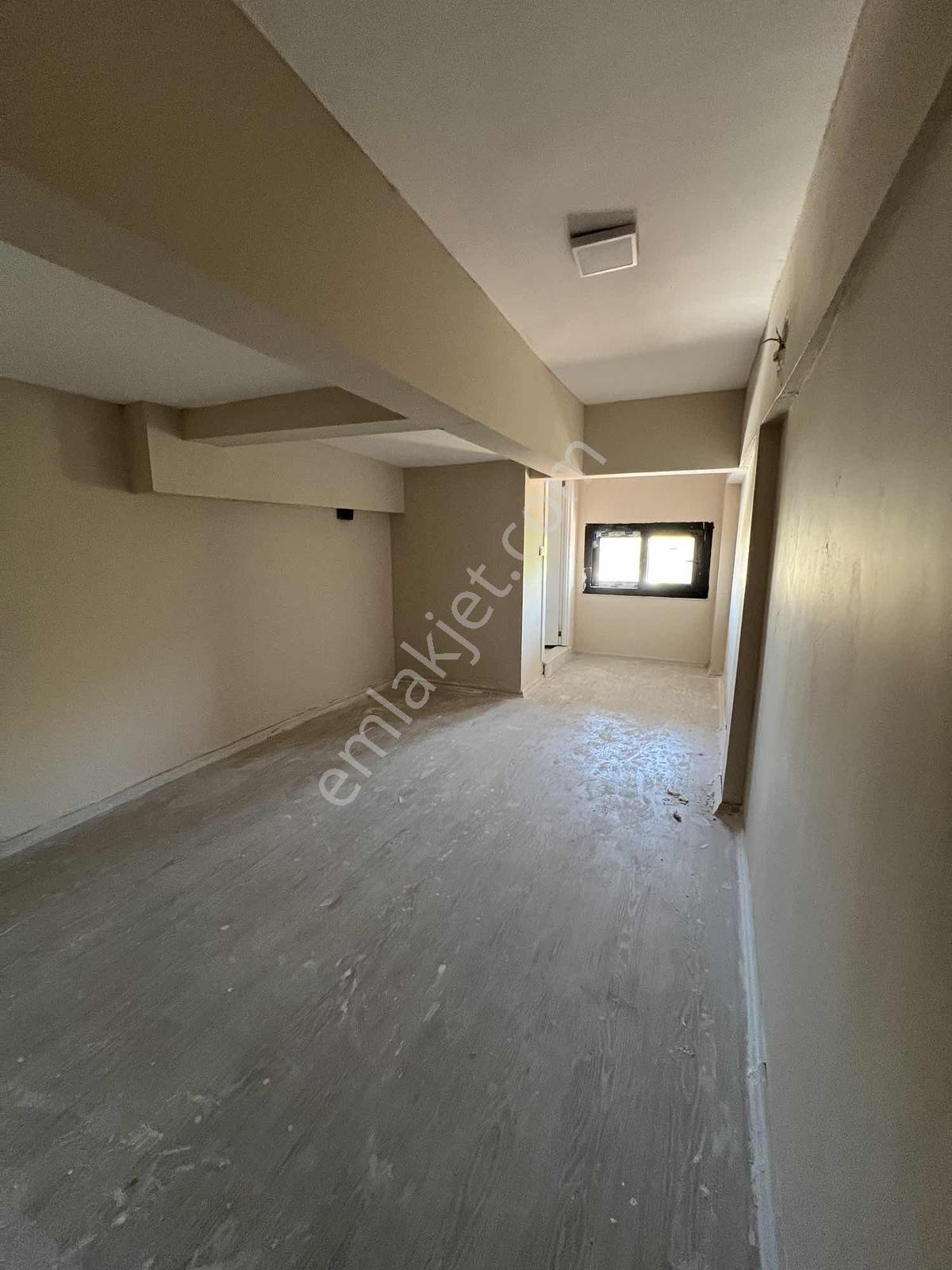 Bergama'nın En İşlek Noktalarından Birinde Kiralık Dükkan - Görsel 19