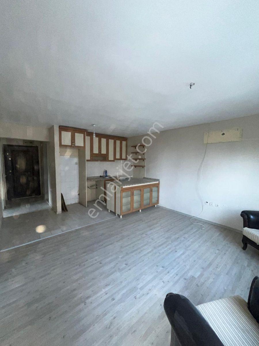 Bornova Evka4 Merkezde Kiralık Daire - Görsel 6