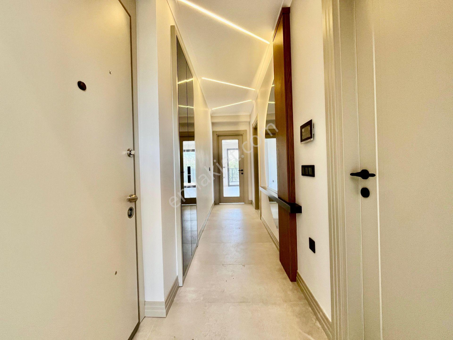 ꧁ay Emlaktan꧂avcılar Fener'de Denize 200 Metre Satılık 2+1 Otoparklı Özel Bahçeli Lüks Daire - Görsel 21