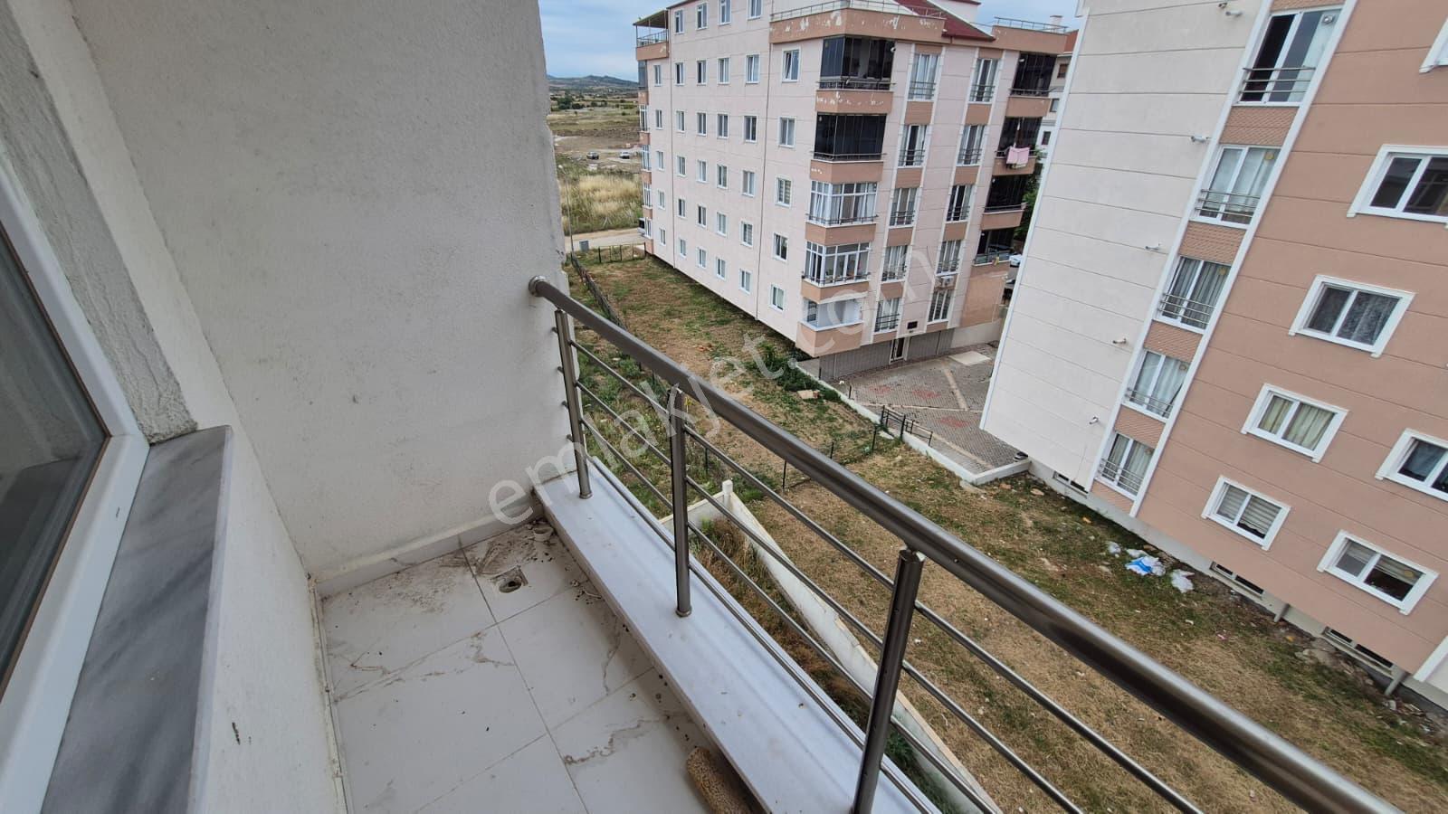 B&u Gayrimenkulden Menekşe Sitesinde Kiralık 1+1 Balkonlu Daire. - Görsel 11