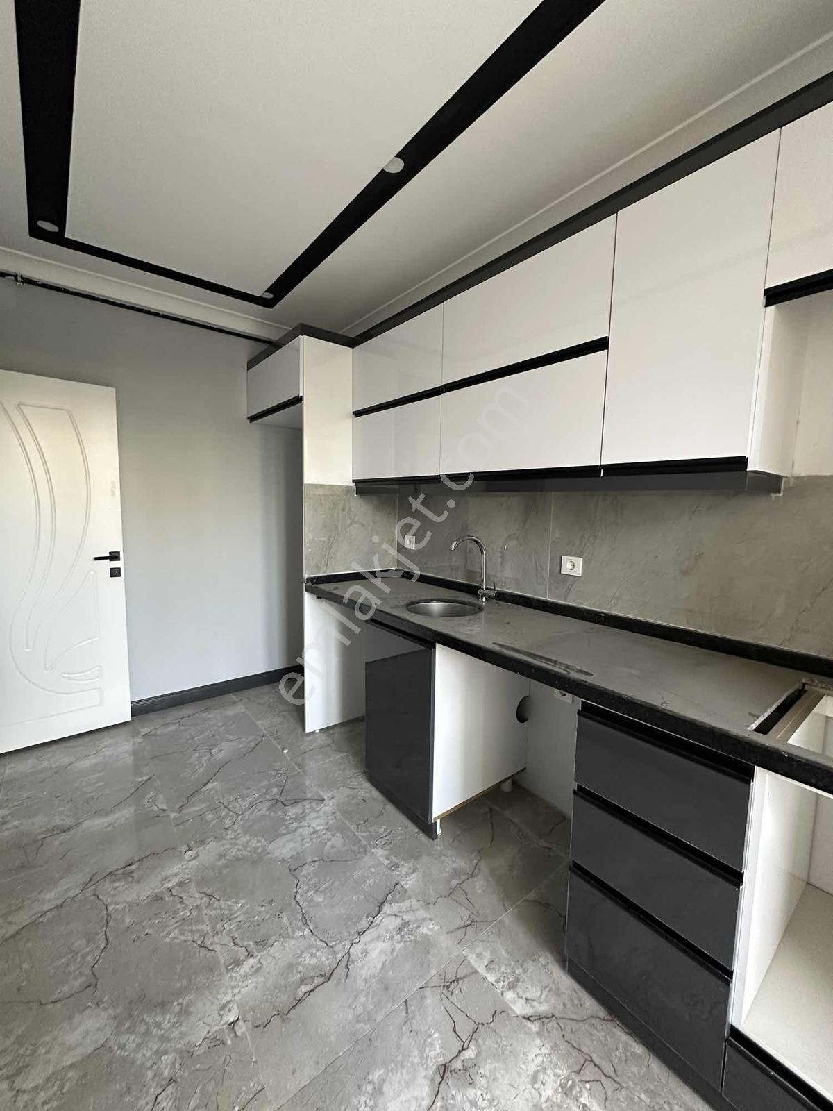Arnavutköy Taşolukta Site İçerisinde 2+1 Satılık Daire - Görsel 15