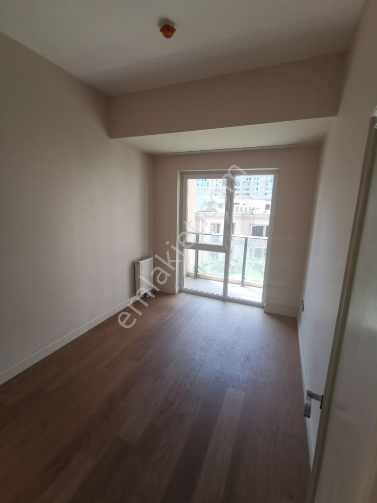 Kiptaş Venezia Mega'da Kiralık 2+1 Dublex Peyzaj Mnz. Oturuma Hazır Daire - Görsel 4