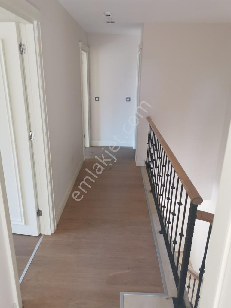 Kiptaş Venezia Mega'da Kiralık 2+1 Dublex Peyzaj Mnz. Oturuma Hazır Daire - Görsel 3