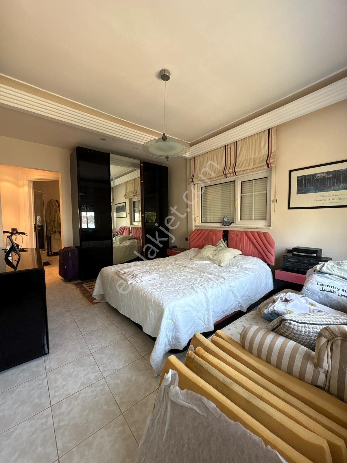 Burgazada Yüzme Havuzlu Full Mobilyalı Kiralık - Görsel 19