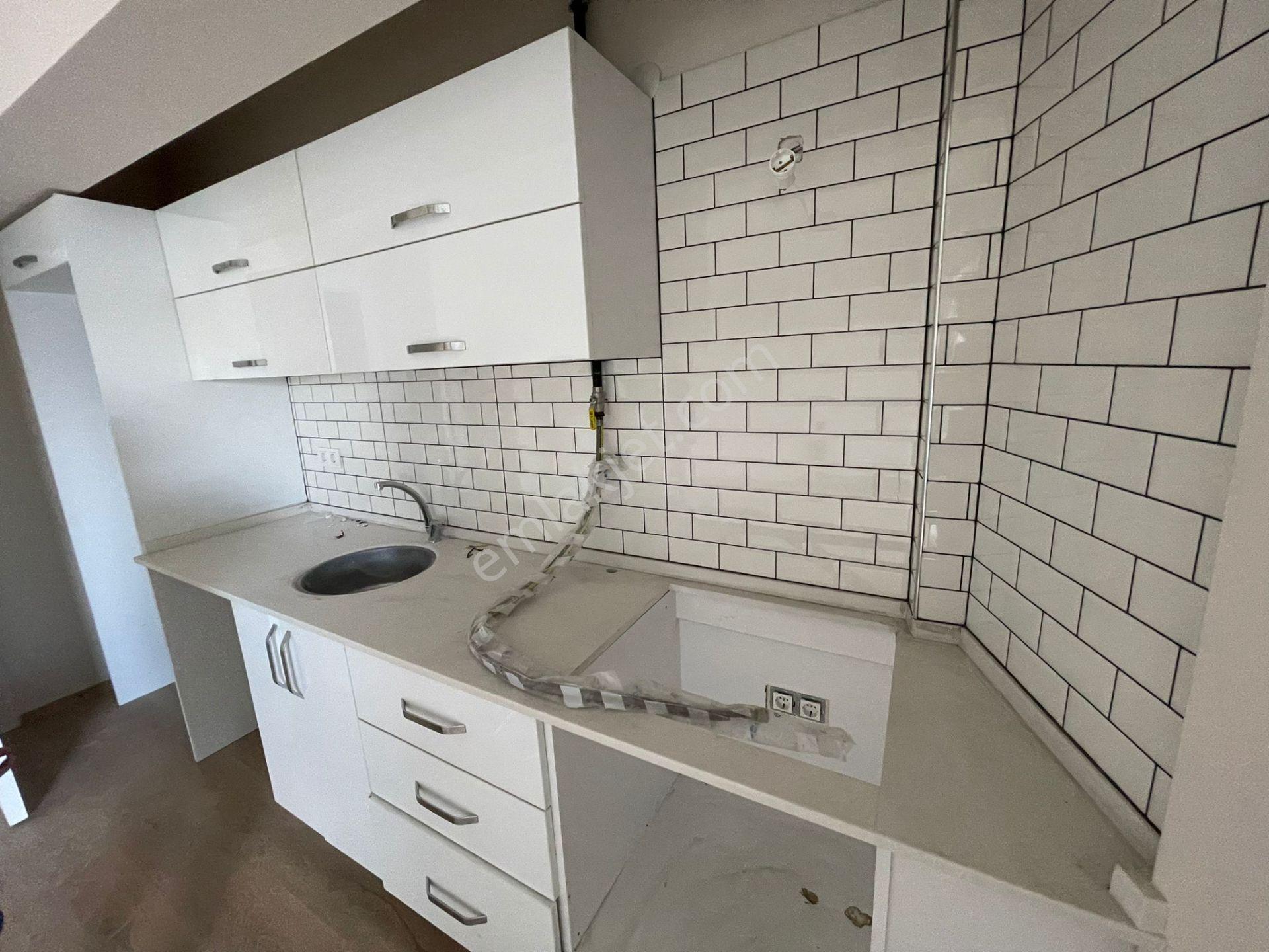 Güneş'ten Şirinyer İzban Karşısı 2+1 70m Arakat Asansör Balkon - Görsel 16