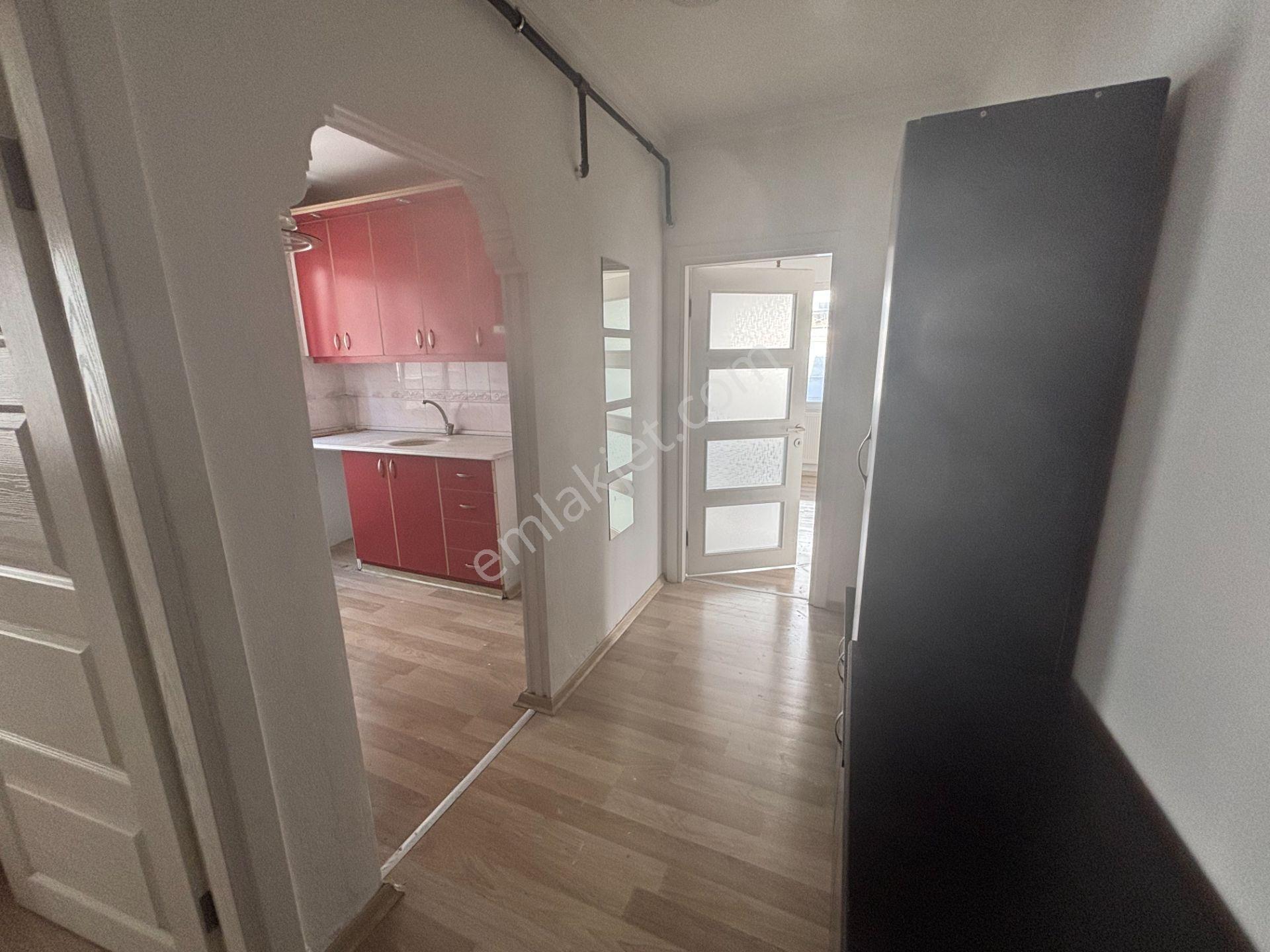 Yeşilyurt'ta Deniz Manzaralı Geniş Salonlu 2+1 Kiralık Daire - Görsel 17