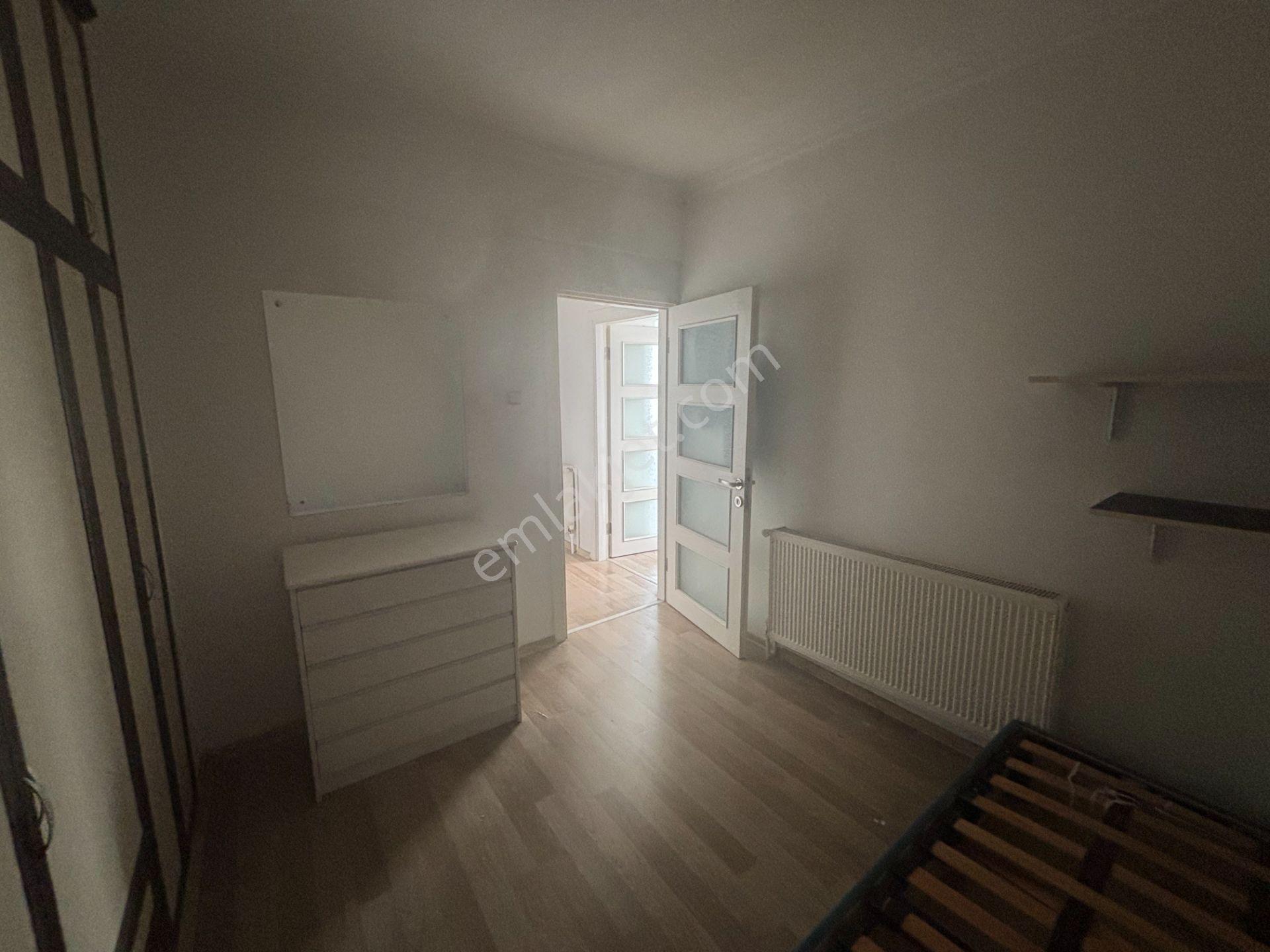 Yeşilyurt'ta Deniz Manzaralı Geniş Salonlu 2+1 Kiralık Daire - Görsel 13